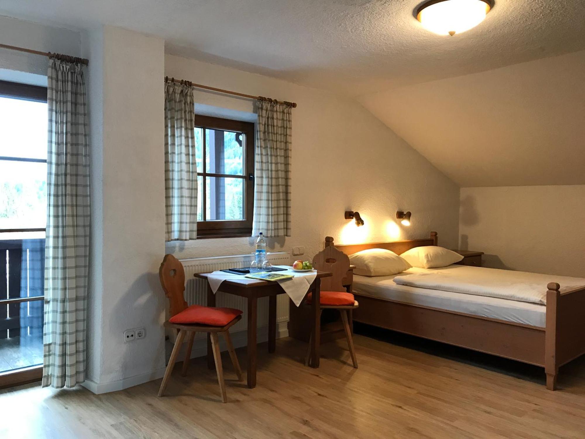 Gaestehaus Hotel Maria Theresia Шлірзе Екстер'єр фото